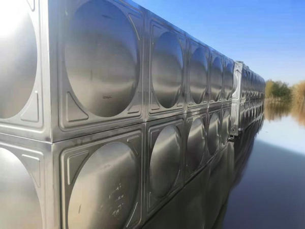 安裝太陽能加熱的安陽不銹鋼保溫水箱需要哪些工具和材料？